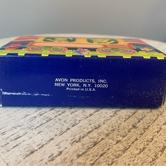 Vintage Avon Soap Coach Train NEW In Box Vintage Stock - Picture 5 of 9